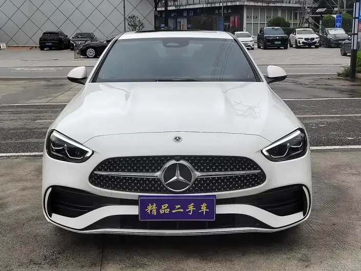 Mercedes-Benz C-Class 2024 Model C 200 L Sports Edition – фото 2
