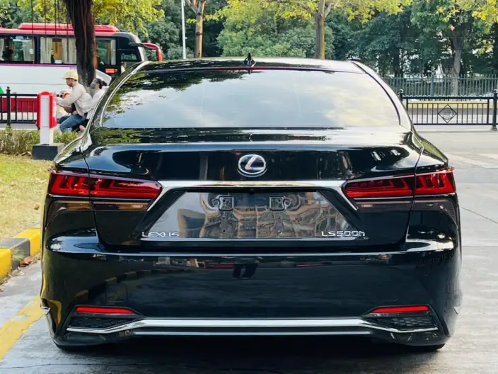 Lexus LS 2021 Model 500h Superior Edition – фото 5