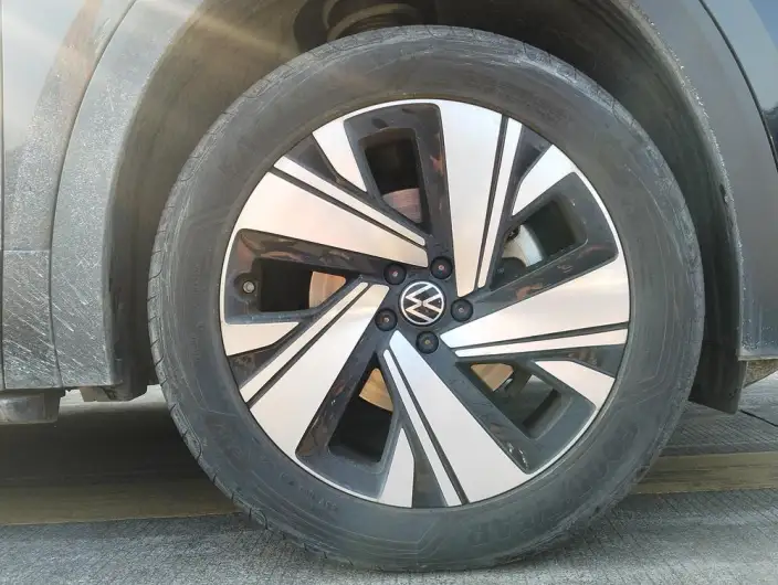 Volkswagen Teramont 2024 Model Teramont X 380TSI 4WD Respect Deluxe Edition – фото 9