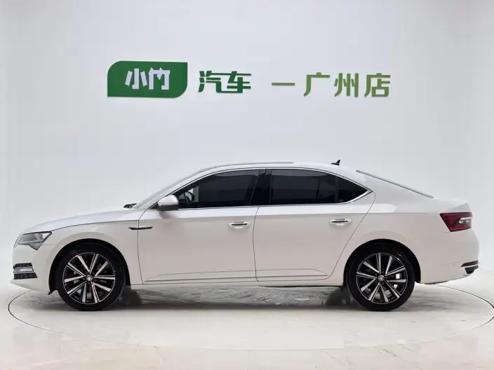 Skoda Superb 2023 Model Facelift TSI280 DSG Exclusive Edition – фото 4