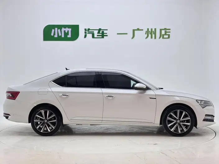 Skoda Superb 2023 Model Facelift TSI280 DSG Exclusive Edition – фото 8