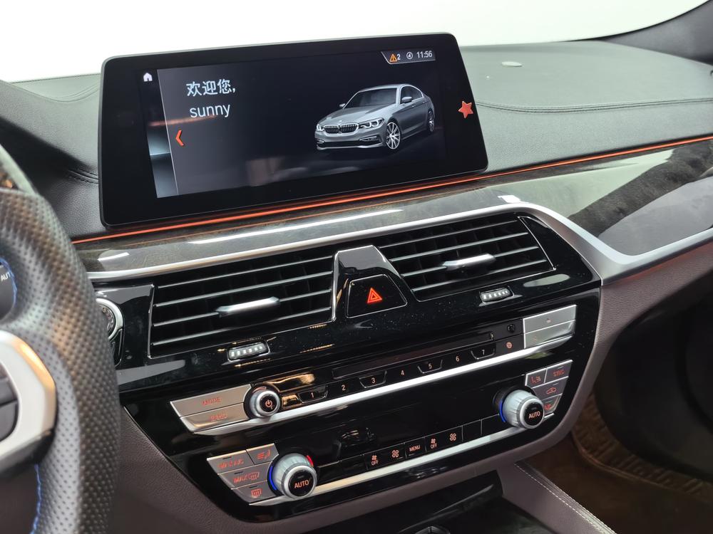 BMW 5 Series 2018 525Li M Sport Package – фото 10