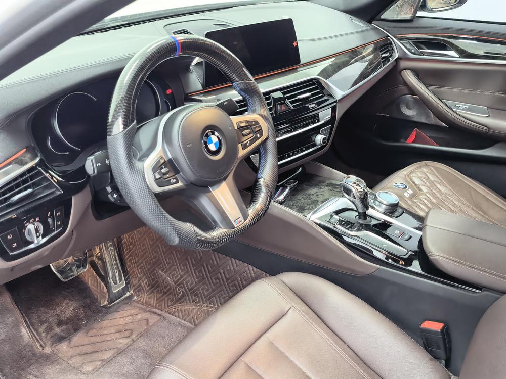 BMW 5 Series 2018 525Li M Sport Package – фото 11