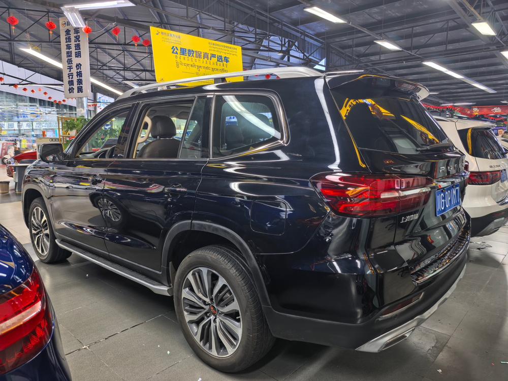 Roewe RX8 2018 30T Connected 4WD Supreme – фото 4