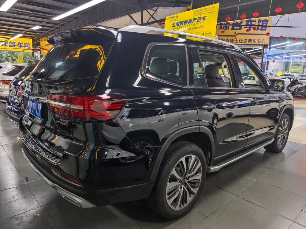Roewe RX8 2018 30T Connected 4WD Supreme – фото 5