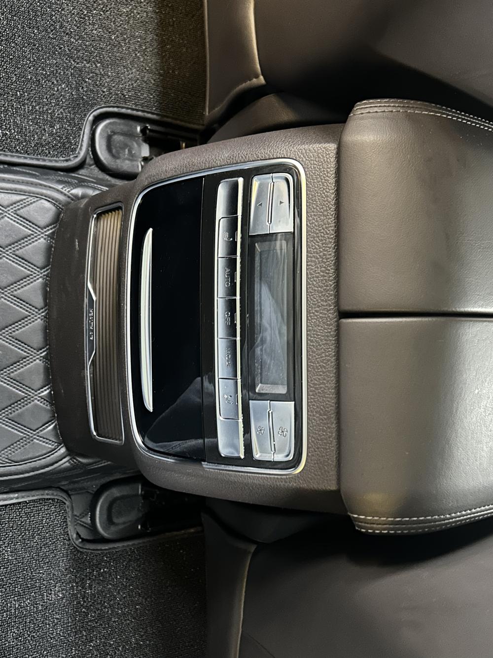Roewe RX8 2018 30T Connected 4WD Supreme – фото 6