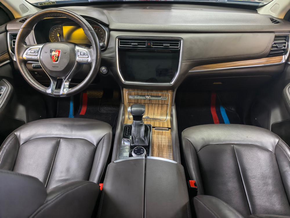 Roewe RX8 2018 30T Connected 4WD Supreme – фото 7