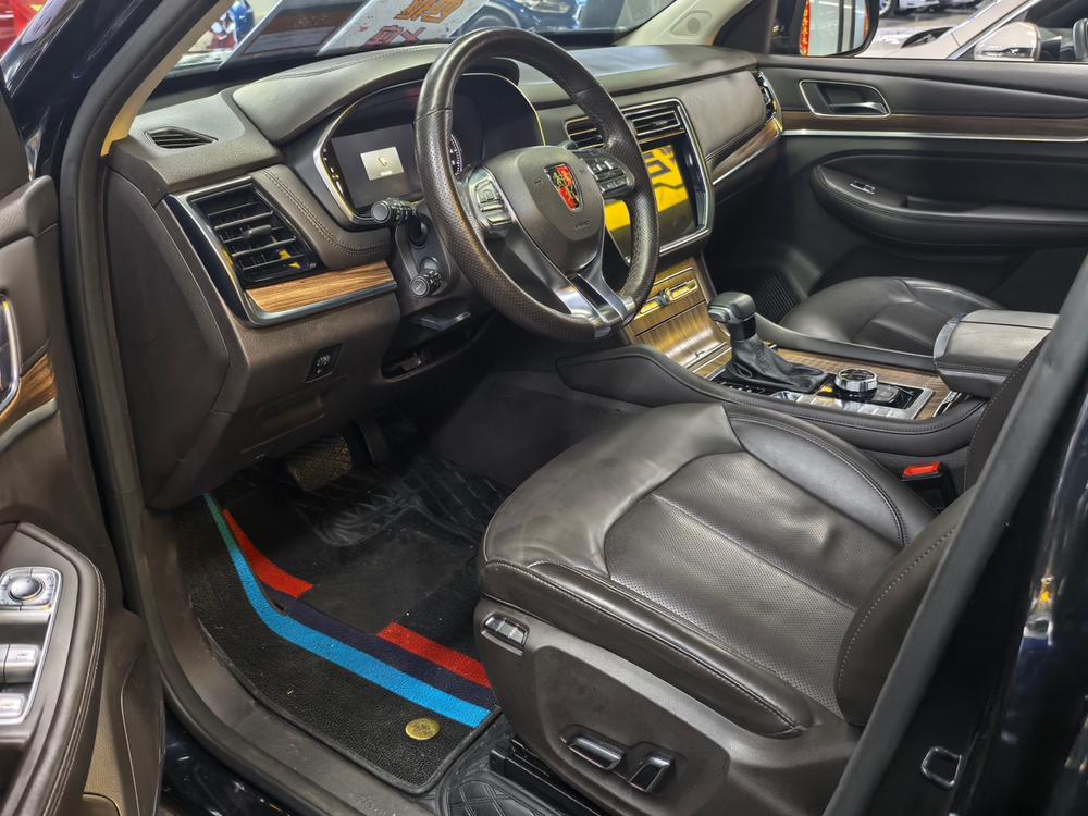 Roewe RX8 2018 30T Connected 4WD Supreme – фото 8