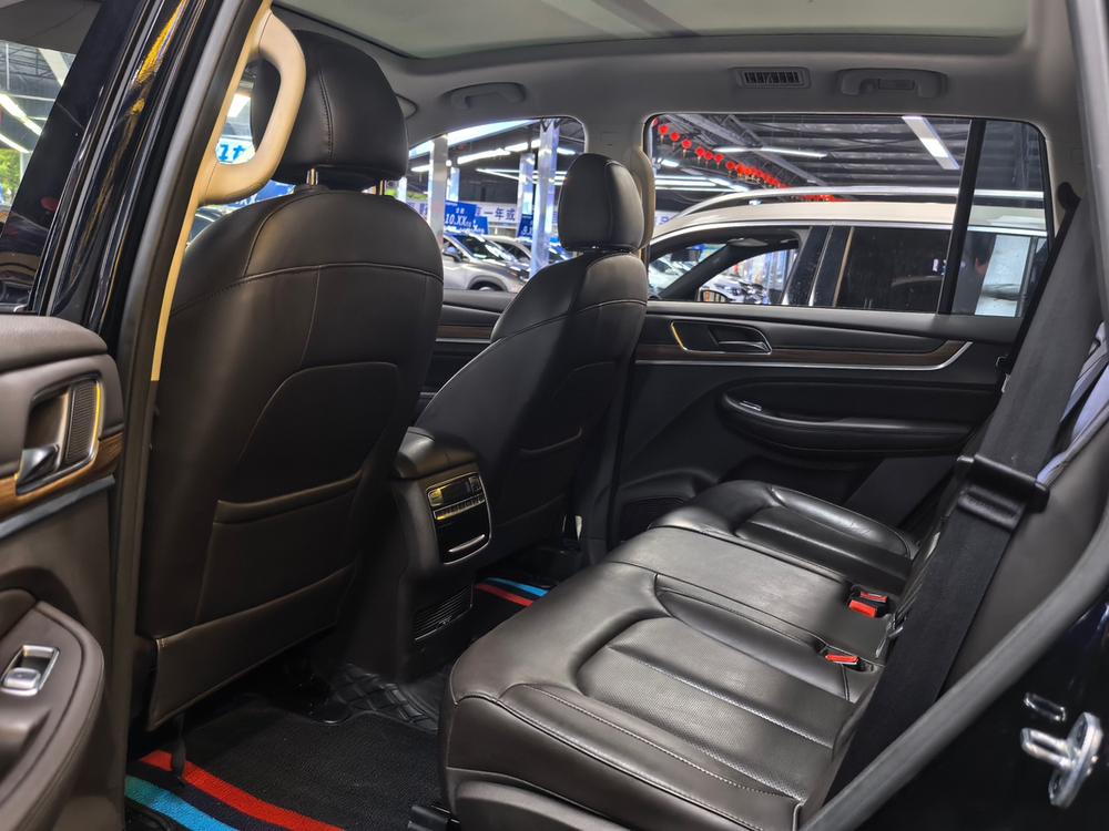 Roewe RX8 2018 30T Connected 4WD Supreme – фото 9