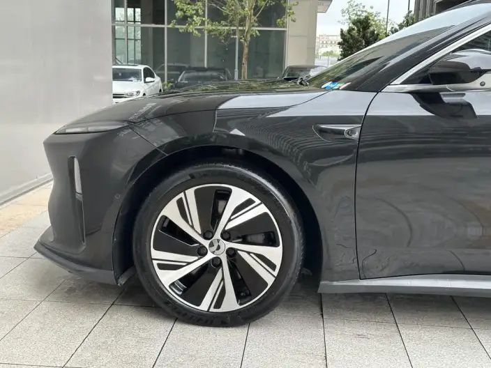 NIO ET5 2024 Model 75kWh – фото 7