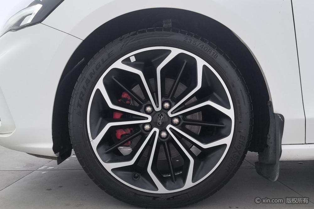 Ford Focus 2021 2-Class EcoBoost 180 Automatic ST Line – фото 9