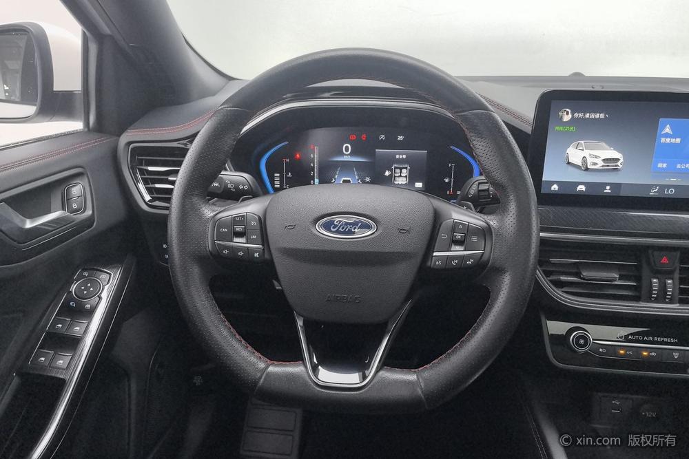 Ford Focus 2021 2-Class EcoBoost 180 Automatic ST Line – фото 15