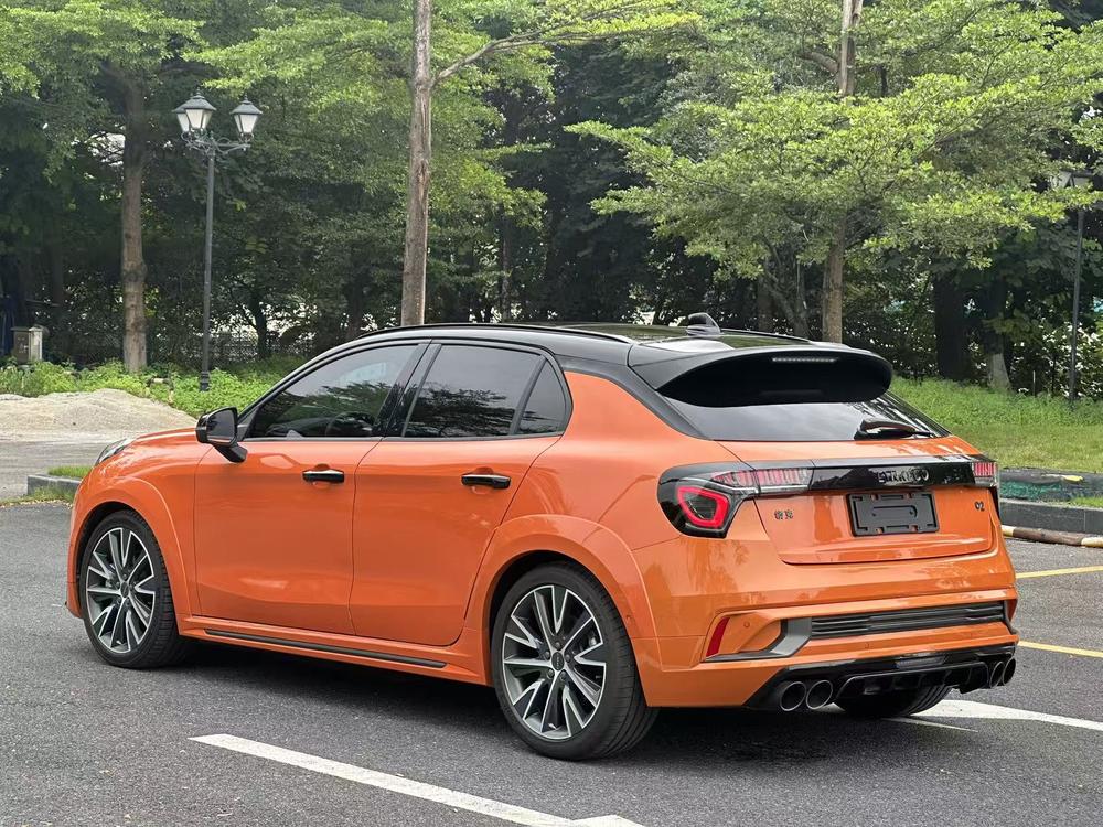 Lynk & Co 02 Hatchback Модель 2021 года 2.0TD Hatchback Halo – фото 5