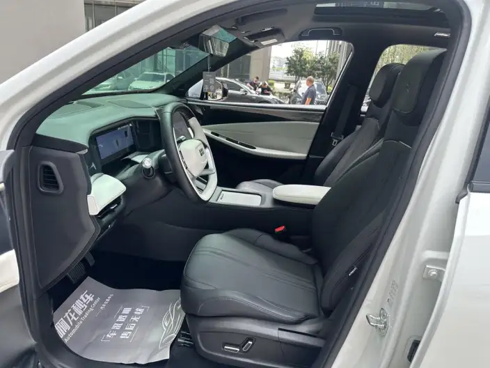 Geely Galaxy L7 2023 Model 1.5T DHT 115km MAX – фото 9