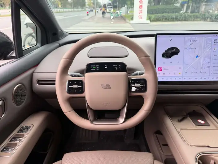 Li Auto i6 2025 Model 2WD Standard Edition – фото 10
