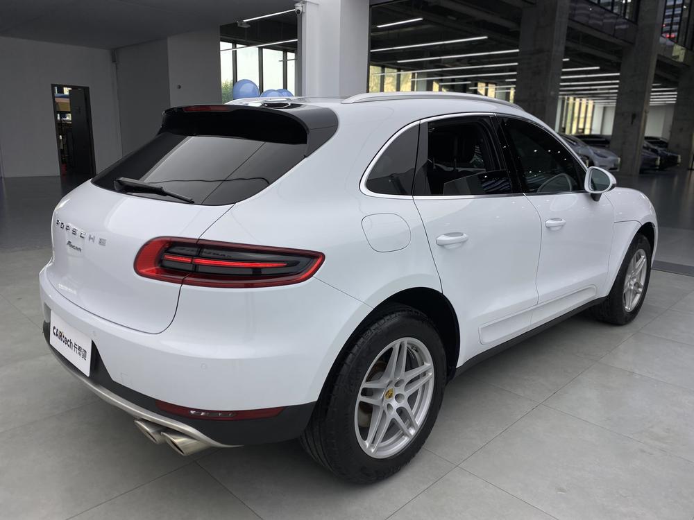 Porsche Macan 2017 Macan 2.0T – фото 9
