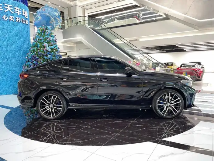 BMW X6 2022 Model Facelift II xDrive40i Exclusive Model M Sports Set – фото 7