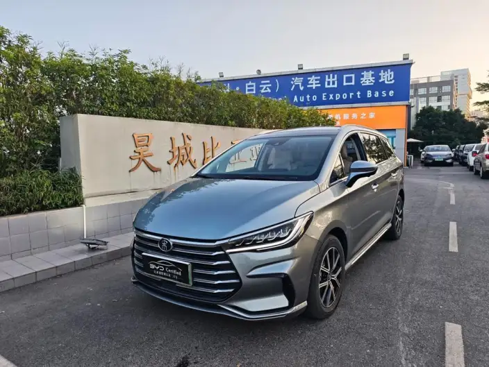 BYD Song MAX DM 2022 Model DM-i 105KM Flagship Model