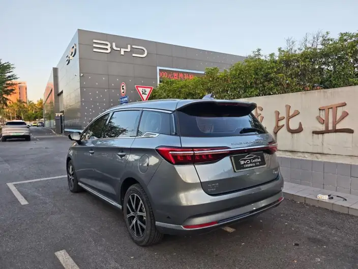 BYD Song MAX DM 2022 Model DM-i 105KM Flagship Model