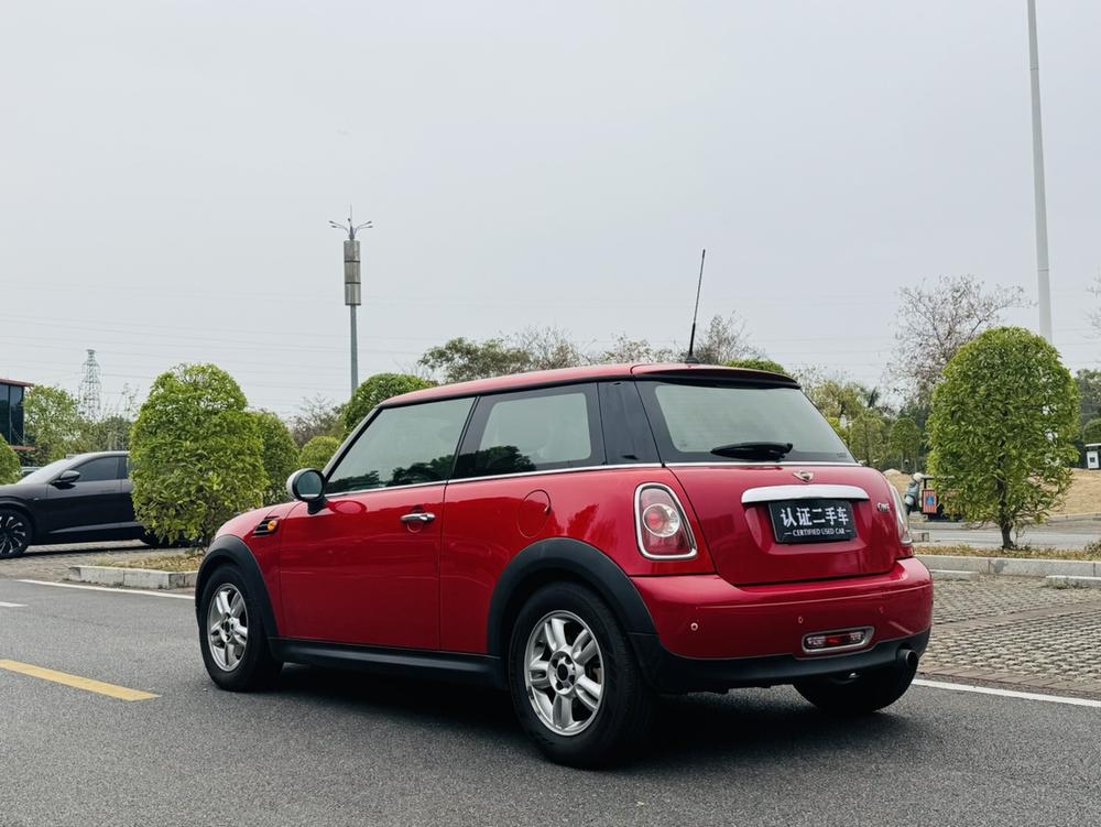 MINI 2013 модификация 1.6L ONE Limited No. Тройная литиевая батарея модификация – фото 5