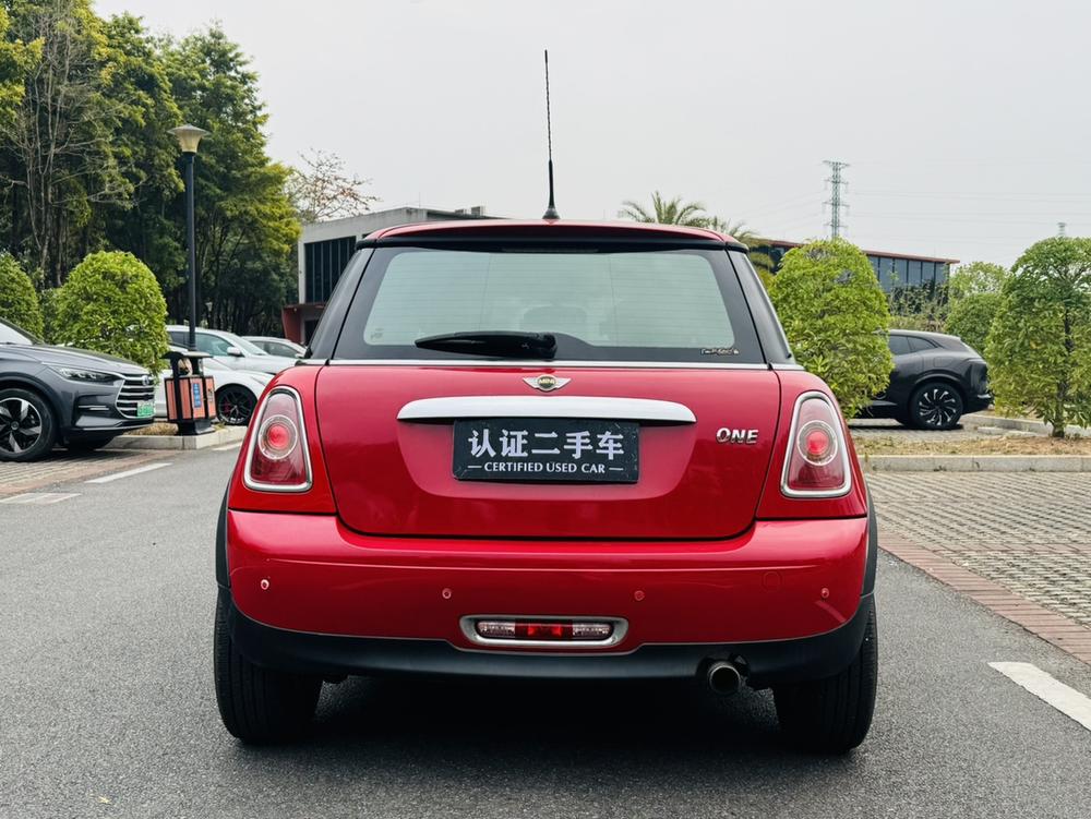 MINI 2013 модификация 1.6L ONE Limited No. Тройная литиевая батарея модификация – фото 6