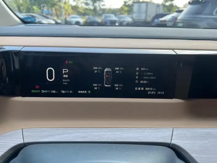 GAC Trumpchi E8 PHEV 2024 Model 2.0ATK 150km MAX Edition – фото 6