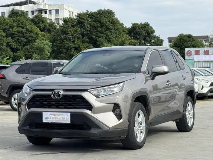 Toyota RAV4 2023 Model 2.0L CVT 2WD Urban Edition – фото 1