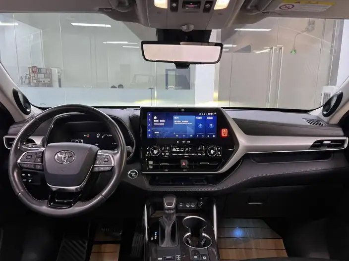 Toyota Highlander 2023 Model Hybrid 2.5L 4WD Premium Edition 7 seat – фото 9