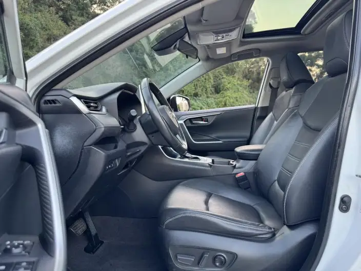 Toyota RAV4 2023 Model 2.0L CVT 2WD Urban Edition – фото 6