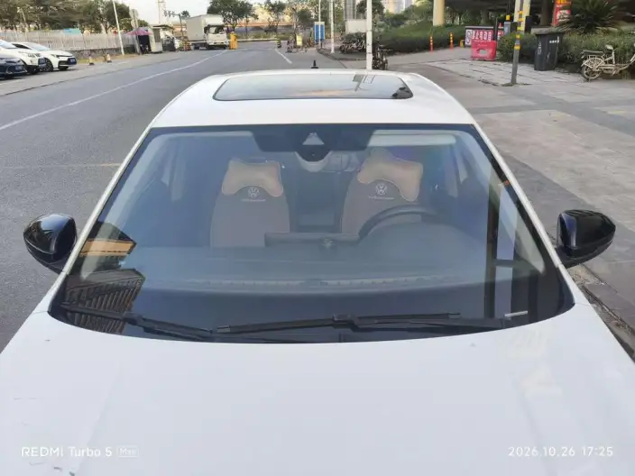 Volkswagen Lavida 2023 Model 300TSI DSG Starry Sky Manyi Edition – фото 5