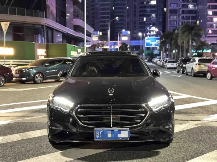 Mercedes-Benz E-Class 2024 Model E 300 L Luxury Model sedan – фото 2