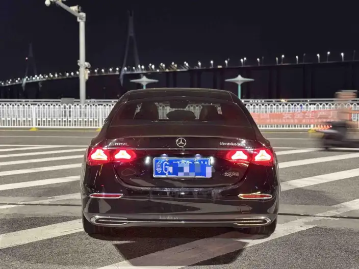 Mercedes-Benz E-Class 2024 Model E 300 L Luxury Model sedan – фото 5