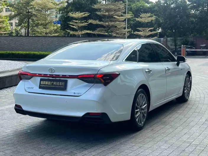 Toyota Avalon 2024 Model Intelligent Hybrid 2.0L E-CVT Deluxe Edition – фото 6