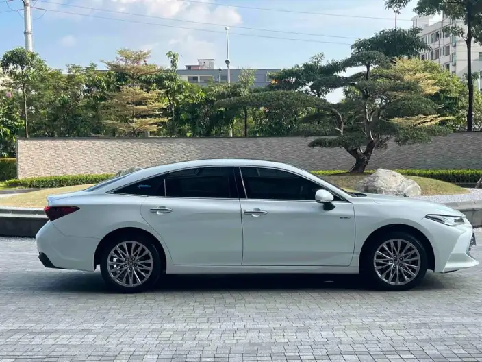 Toyota Avalon 2024 Model Intelligent Hybrid 2.0L E-CVT Deluxe Edition – фото 7
