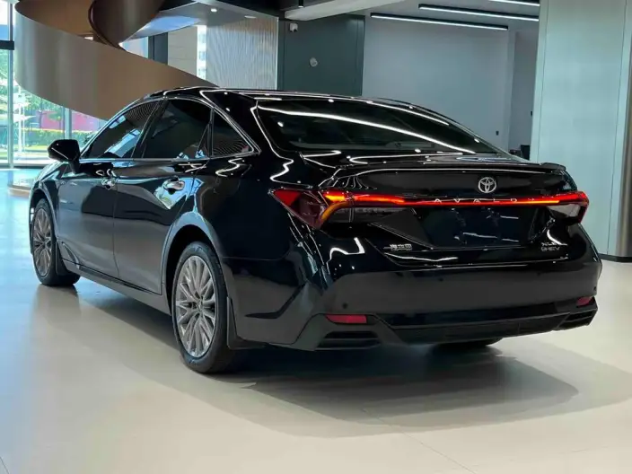 Toyota Avalon 2024 Model Intelligent Hybrid 2.5L E-CVT XLE Premium Edition