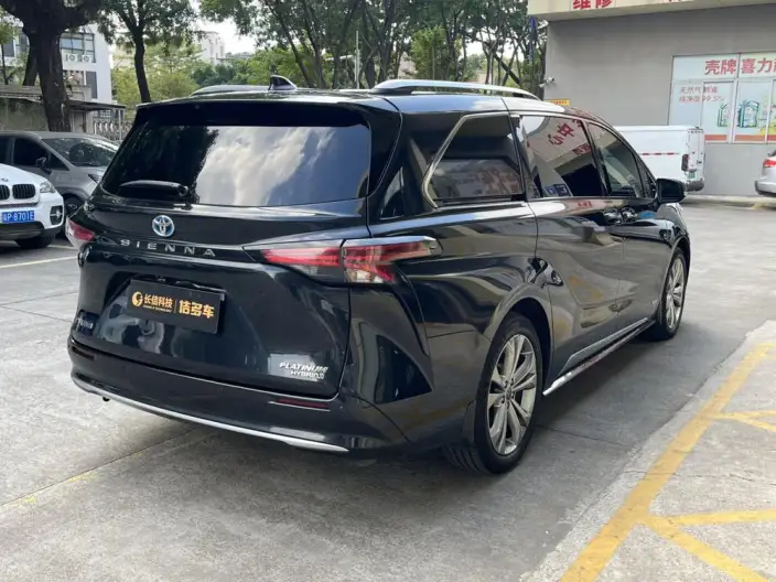 Toyota Sienna 2023 Model Hybrid 2.5L Platinum edition – фото 5