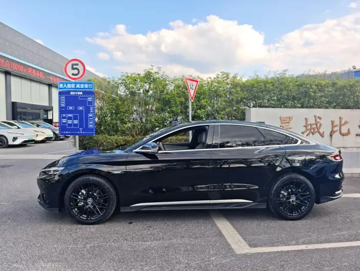 BYD Han DM 2025 Model Long Battery Life Pro Smart Driving Edition DM-i 245KM LiDAR Flagship Model