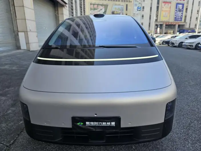 Li Auto MEGA 2025 Model Home Family Special Edition