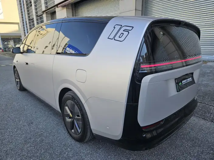 Li Auto MEGA 2025 Model Home Family Special Edition – фото 5