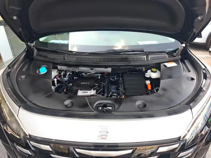 Xia 2025 Model DM-i 180KM Excellence Model – фото 5