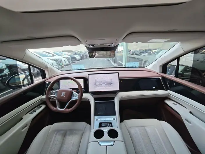 Xia 2025 Model DM-i 180KM Excellence Model – фото 7