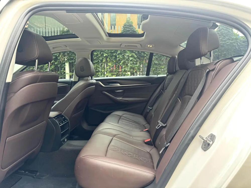 BMW 5 Series Модель 2018 года комплектация 530Li Leading Luxury Set – фото 9