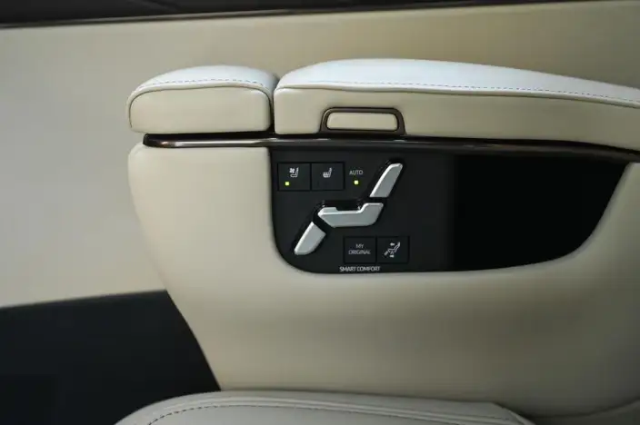 Elfa 2023 Model 2.5L Intelligent Hybrid 4WD Premium – фото 10