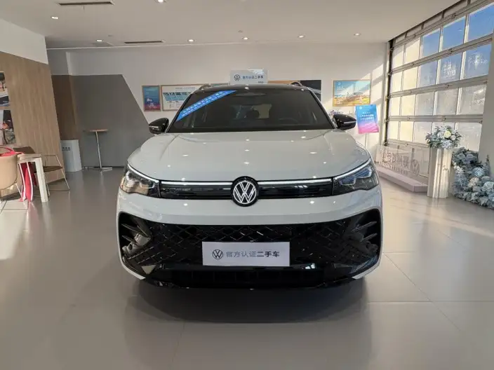 Volkswagen Tiguan L 2026 Model Pro 380TSI 4WD R-Line Zhizun Edition – фото 2