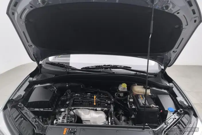 Roewe i5 2021 Model 1.5L Manual Platinum edition – фото 5