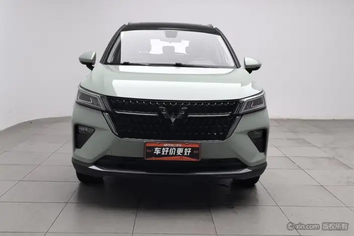 WULING Asta 2021 Model 1.5T Automatic Starlight Edition