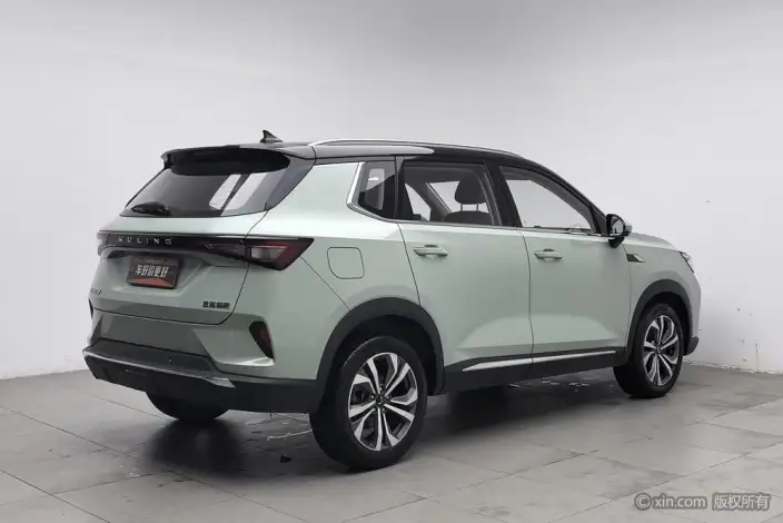 WULING Asta 2021 Model 1.5T Automatic Starlight Edition