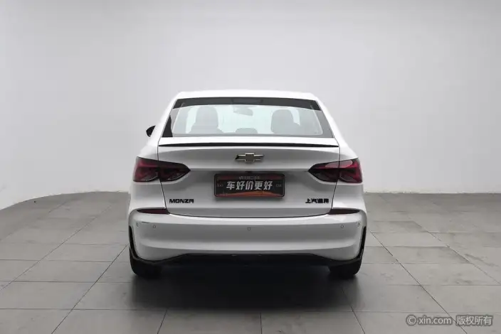 Chevrolet Corolla 2023 Model 1.3T Mild Hybrid Automatic Exclusive Edition – фото 3
