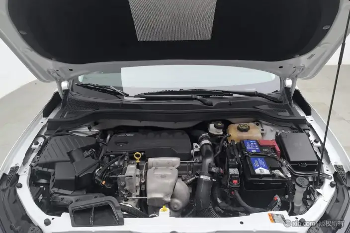 Chevrolet Corolla 2023 Model 1.3T Mild Hybrid Automatic Exclusive Edition – фото 5