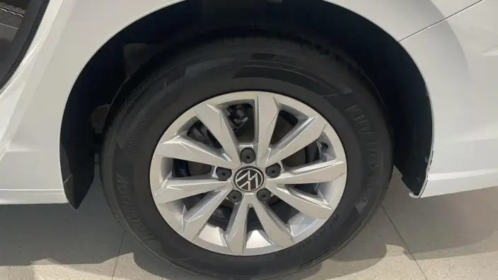 Volkswagen Bora 2024 Model 200TSI DSG Smooth Ride Edition – фото 9